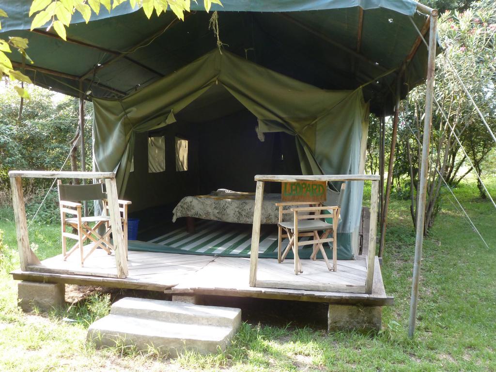 Enchoro Wildlife Camp Hotel Ololaimutiek ภายนอก รูปภาพ